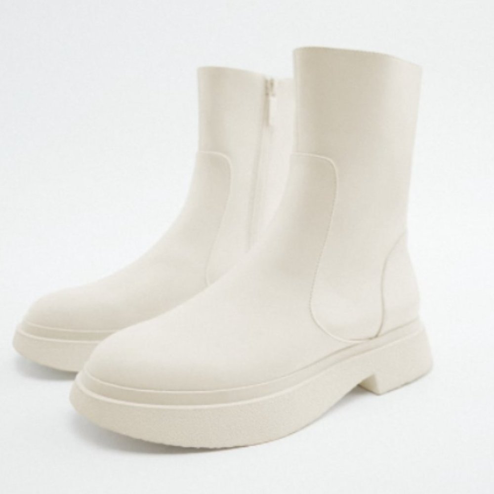 Zara White Boots- Brand New- Size 9